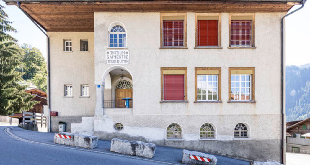 altes Schulhaus Rueun