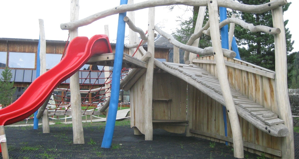 Kinderspielplatz Plazza da gö Furmia (oua_63105605_image)