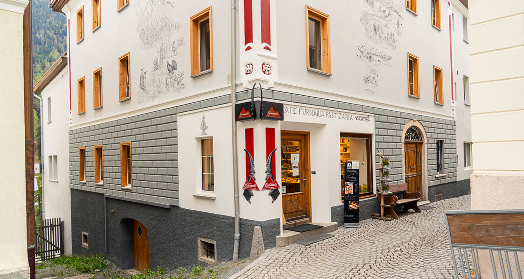 Aussenansicht der Bäckerei Konditorei Giacometti in Lavin