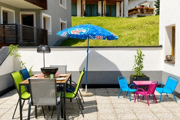 Terrasse mit Grill