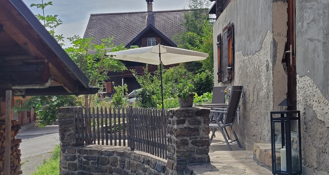 Ferienwohnung Arpagaus - Eingansbereich Terrasse