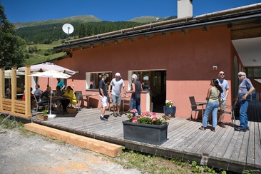 oua (633999266)