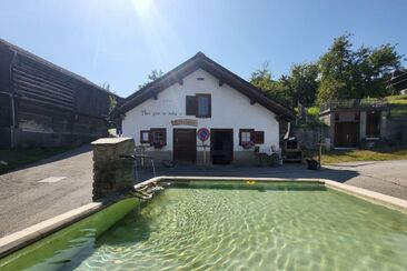 oua (637343498)