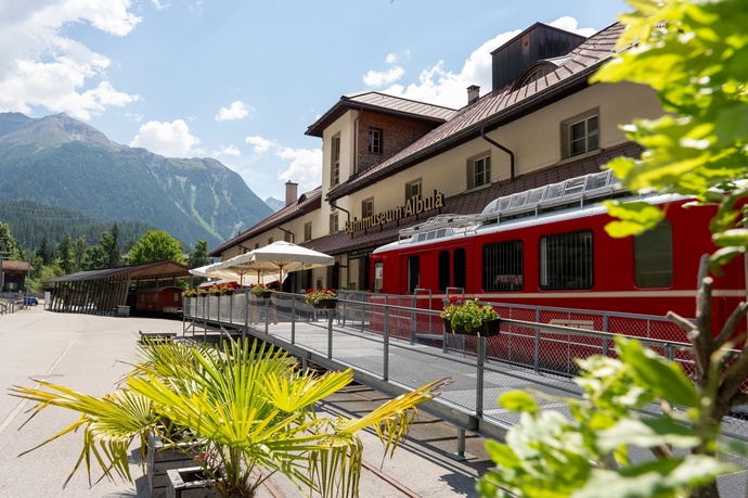 Touristeninformation & Bahnmuseum Albula