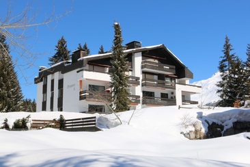 Hausseite, wo sich die Wohnung befindet