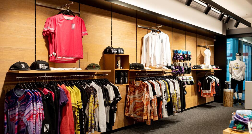 Verkauf Kleider Sommer