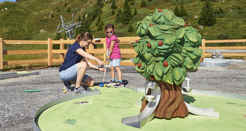 Bären-Minigolf Arosa Bärenland