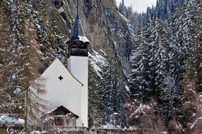 Evangelische Kirche Safien Platz (oua_64796975_image)