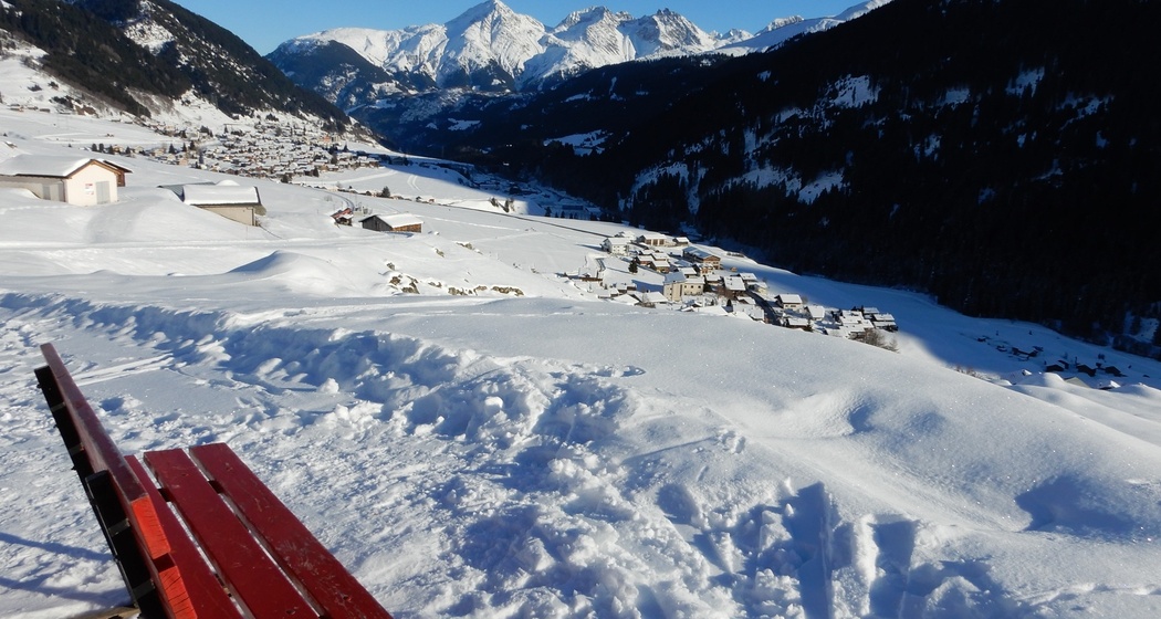 Die Sitzbank erwartet uns schon