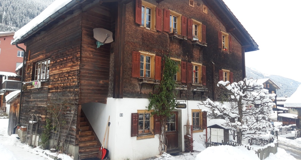 Wollkarderei im Winter