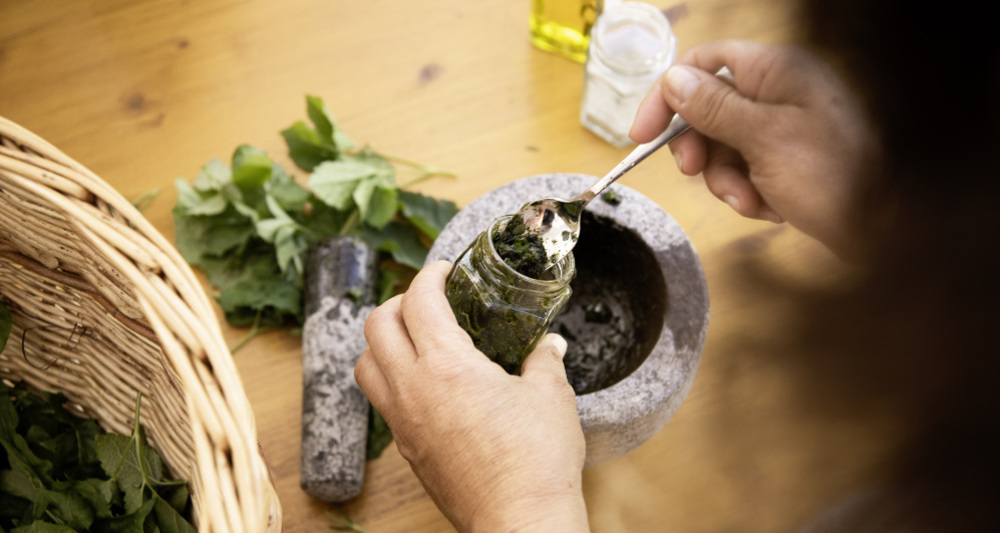 maja's-chrueterstuebli-krauterverarbeitung