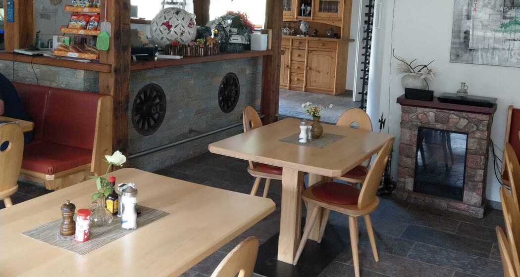 Ustaria la Stalla (oua_66229781_image)