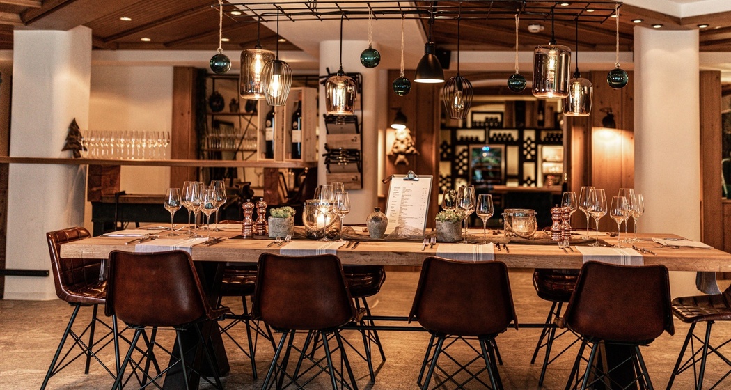 Cantina Literna Cotschna Innen