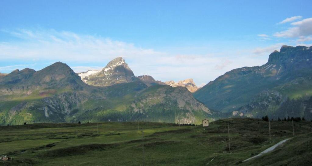 Etappe 11: Piz Platta von der Alp Flix aus gesehen