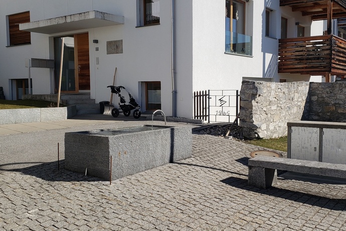 Wasserbrunnen Flims Oberdorf