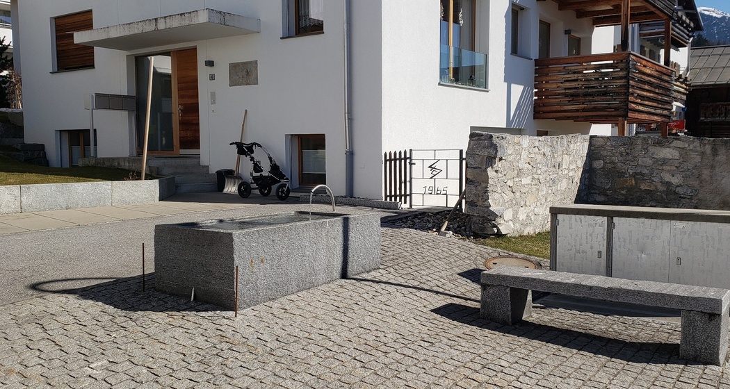 Wasserbrunnen Flims Oberdorf