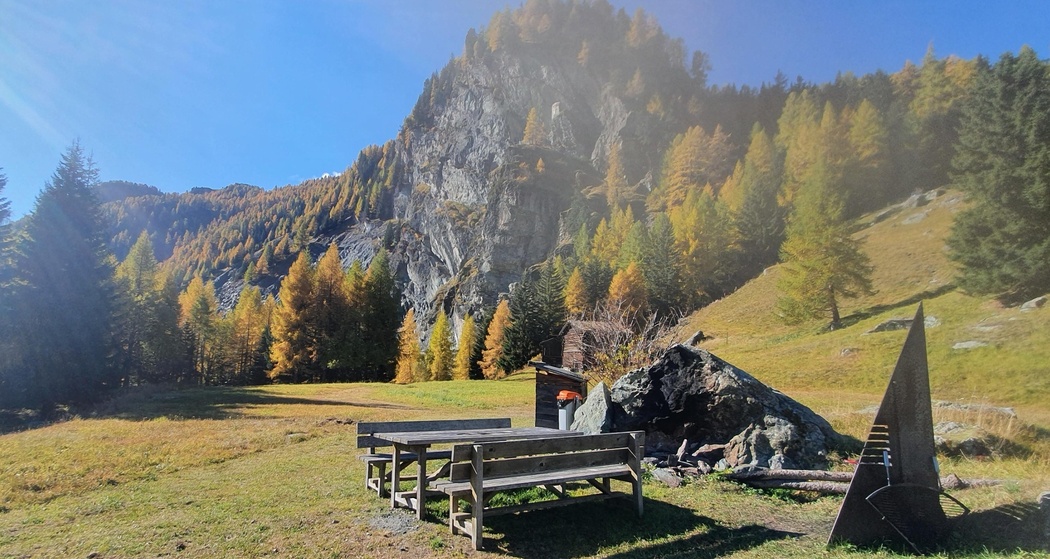 Grillstelle Marmorera Stausee (oua_67535136_image)