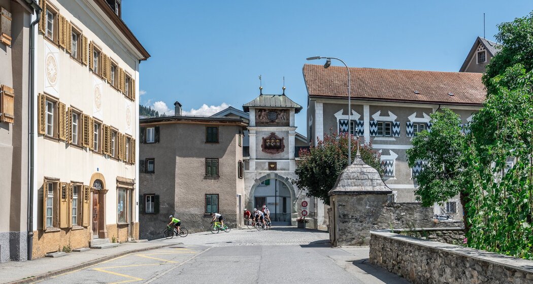 Ilanz beim Obertor. Anfang und Ende unserer Tour