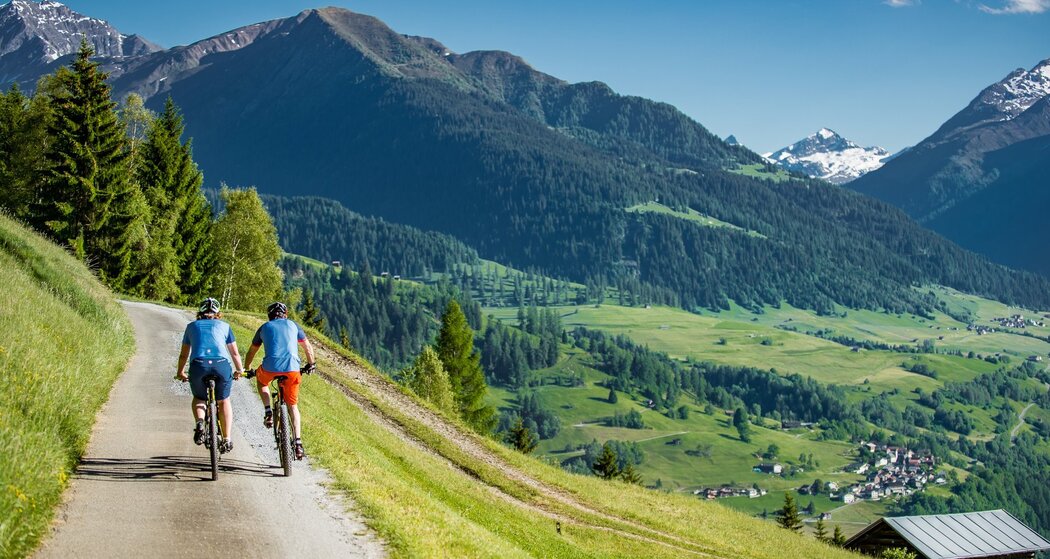 Tiefblicke bei Riein