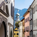Die Kirche Thusis vom Altdorf aus