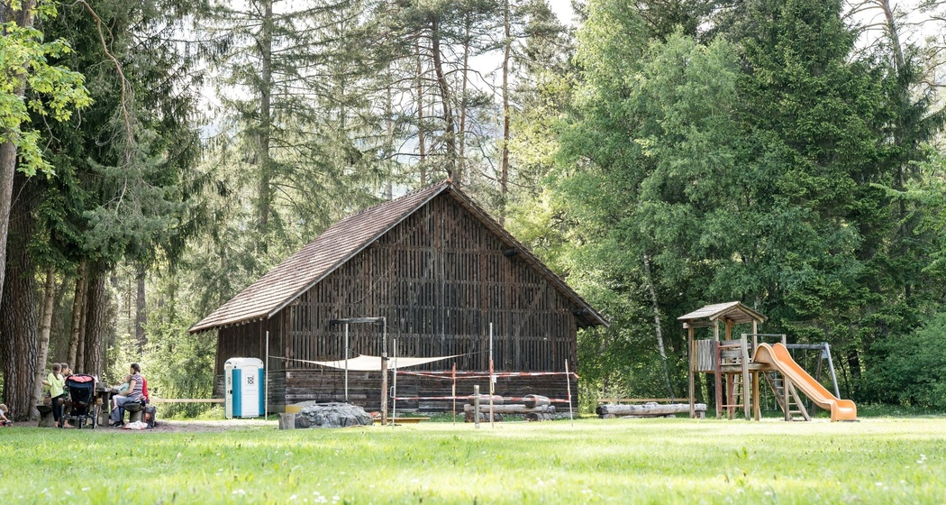 Feuerstelle und Spielplatz Allee Fürstenau
