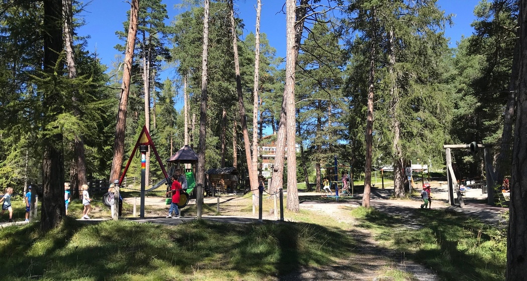 Spielplatz Bot Pintg Lantsch / Lenz