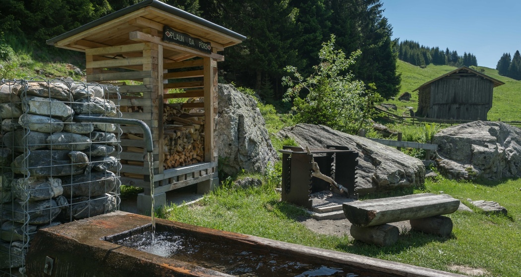 Das Foto zeigt den Brunnen der Feuerstelle Rumasal