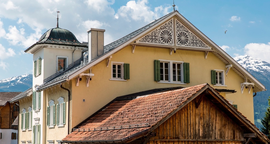 Das Foto zeigt die Casa Latour von Aussen