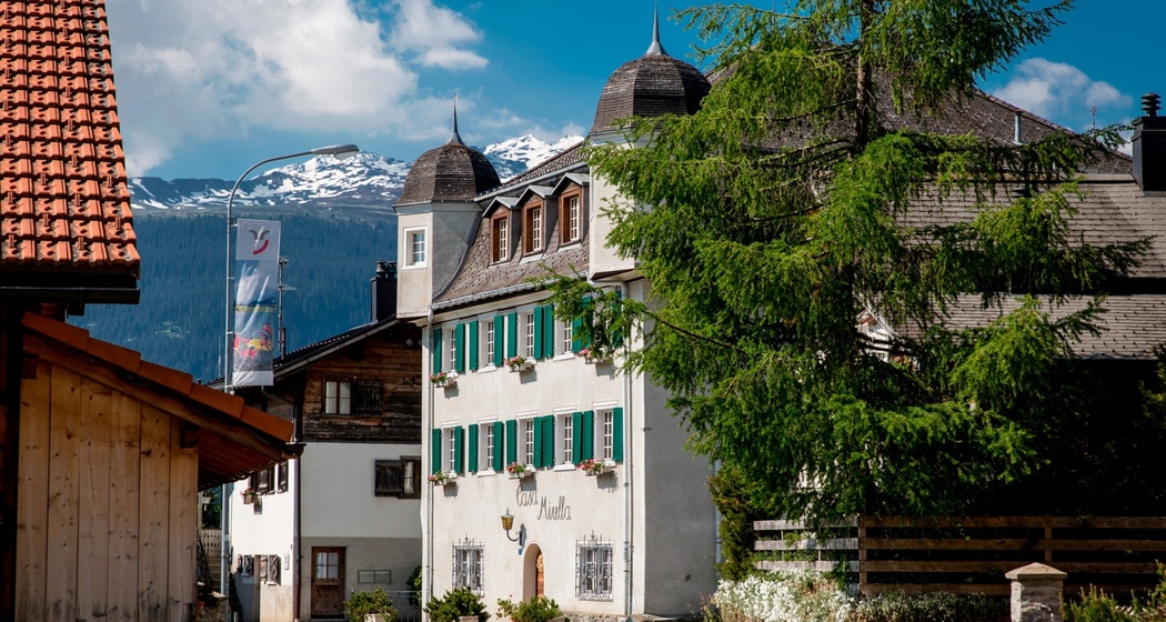 Das Foto zeigt die Casa Mirella von Aussen