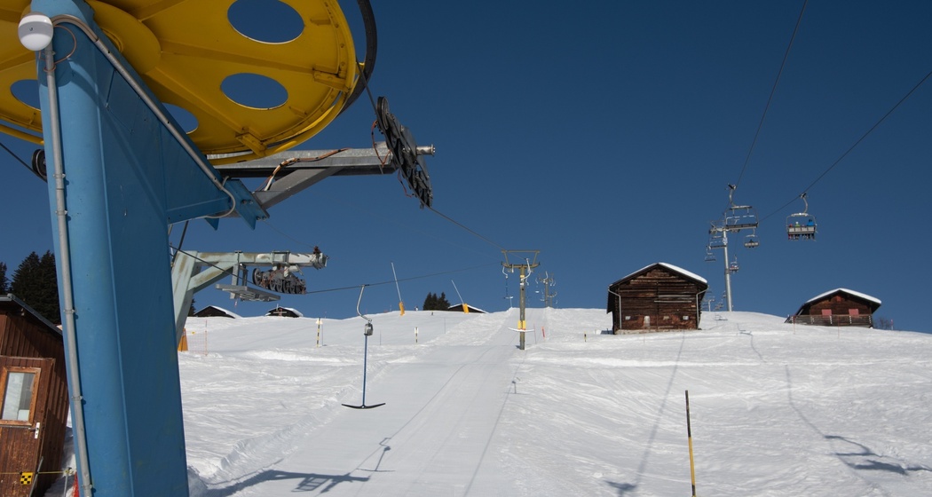 Das Foto zeigt den Skilift Parli