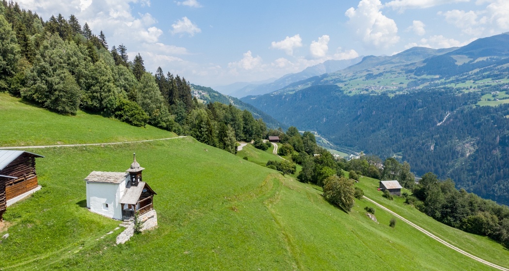 Das Foto zeigt die Kapelle St. Klaus in Dardin
