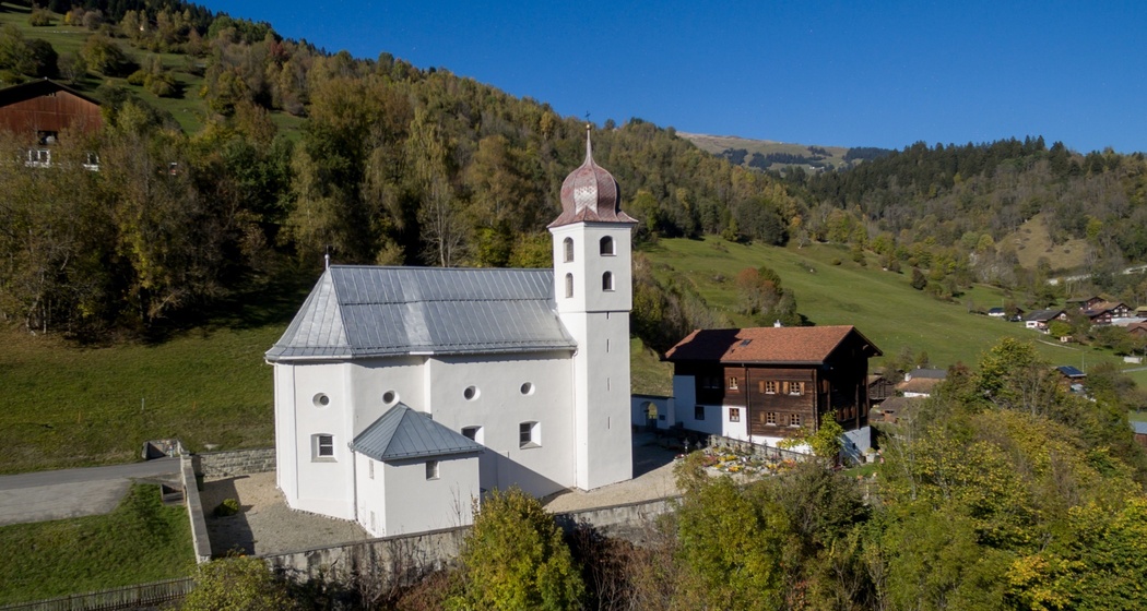 Das Foto zeigt die Kapelle St. Sebastian in Dardin
