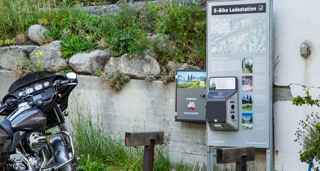 Aufnahme der e-bike Ladestation in Waltensburg.