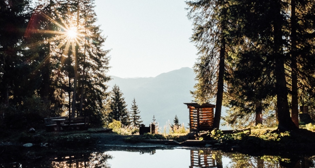 Das Foto zeigt die Feuerstelle Palius Pastg in Schlans