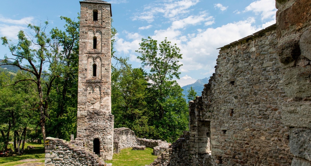 Innenaufnahme der Burganlage Jörgenberg in Waltensburg.