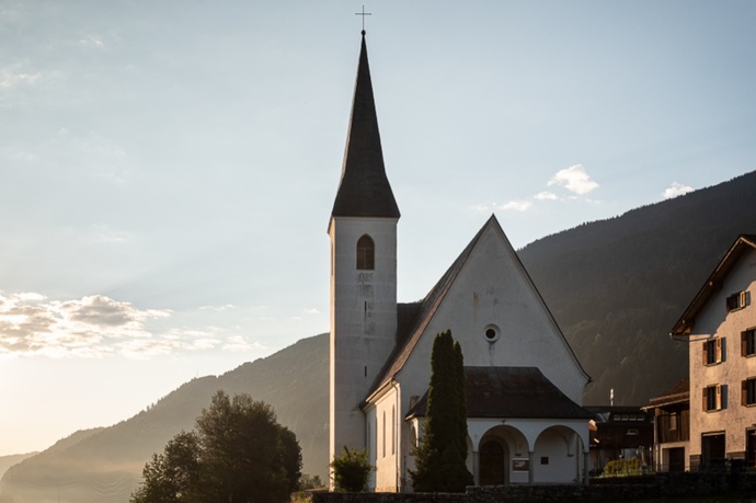 Das Foto zeigt die Kirche S. Giachen in Zignau