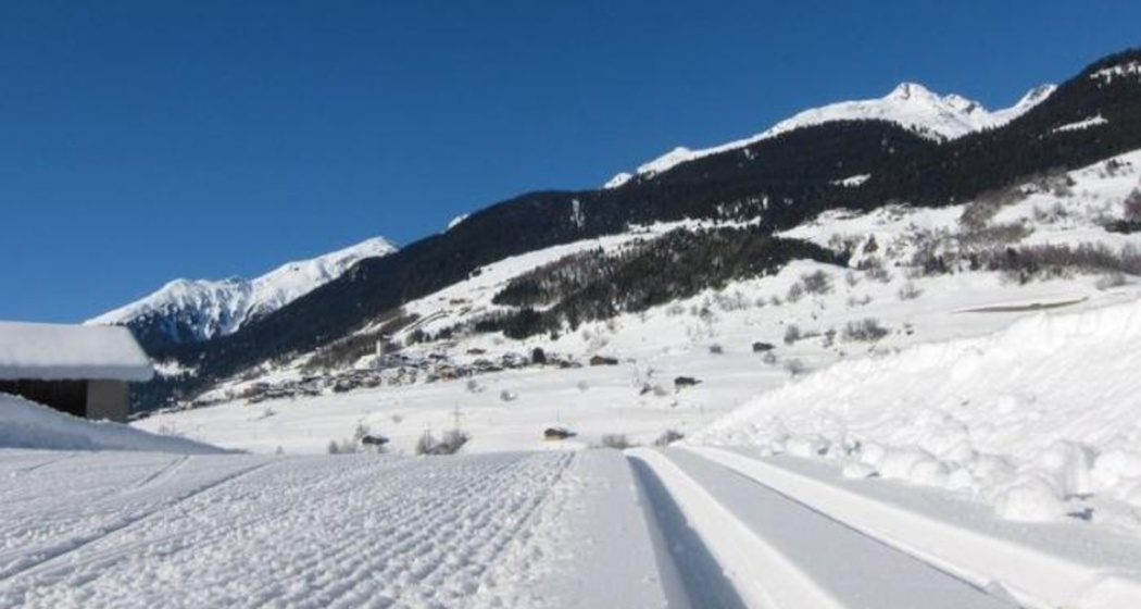 Das Foto zeigt die Langlaufloipe von Trun