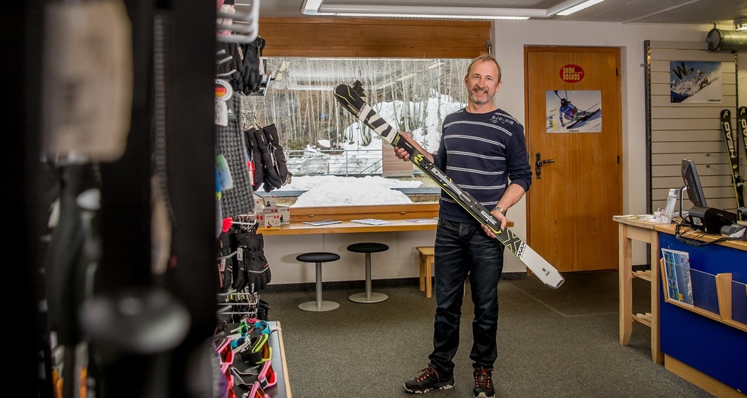 Das Foto zeigt die Ausstattung des Menzli Sports Waltensburg