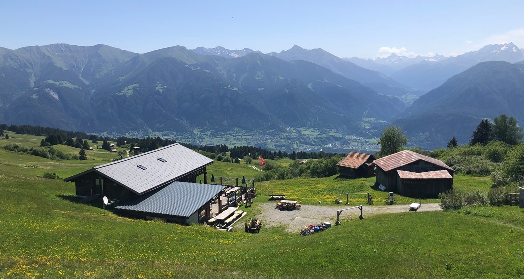 Aussicht vom Berggasthaus Parsiras