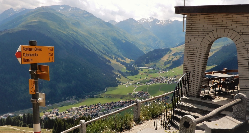 Cungieri mit Talblick