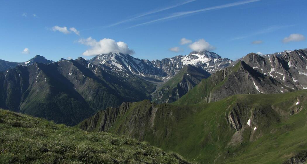 Ausblick vom Alptrider Sattel Richtung Muttler und Stammerspitz