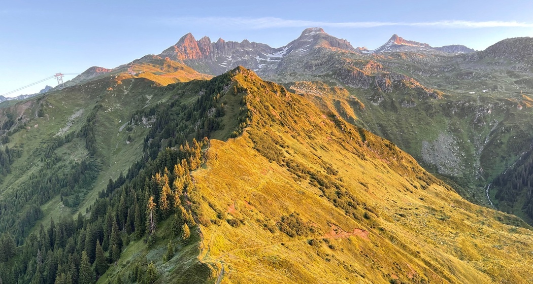 Der Piz Las Palas im Morgenlicht