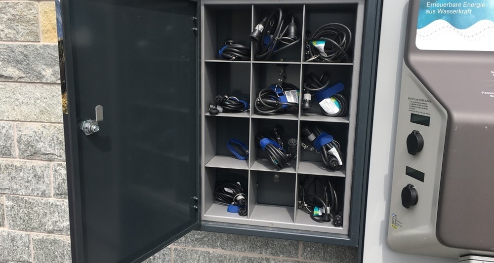 E-Bike Ladestation Sportplatz Falera (oua_73177579_image)