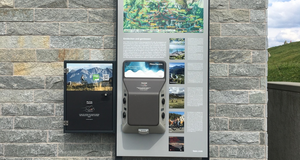 E-Bike Ladestation Sportplatz Falera (oua_73177580_image)