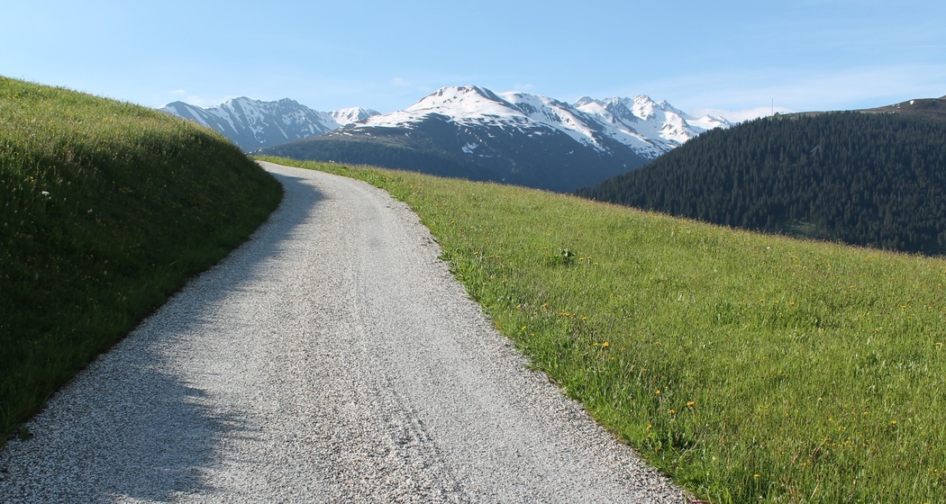 Fahrstrasse zum Cungieri