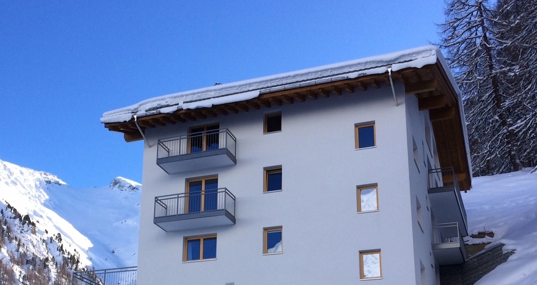 Elektroauto-Ladestation Piz Ot (oua_73798609_image)