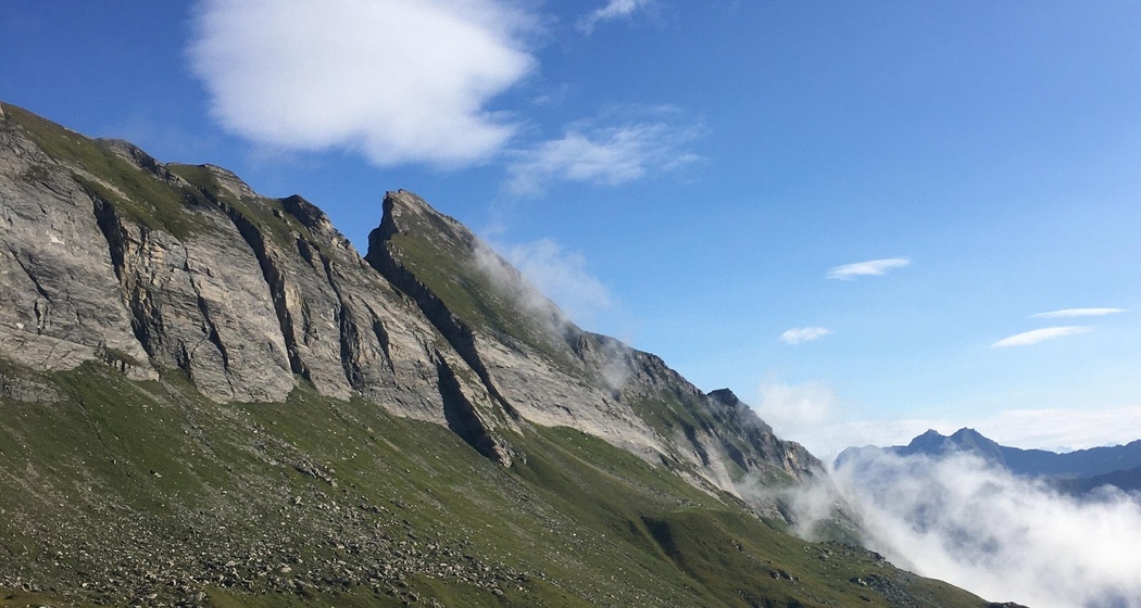 Blick vom Bleschaturra in Richtung Satteltichopf