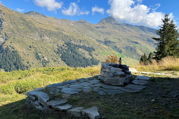 Caminetto Dürrabüel