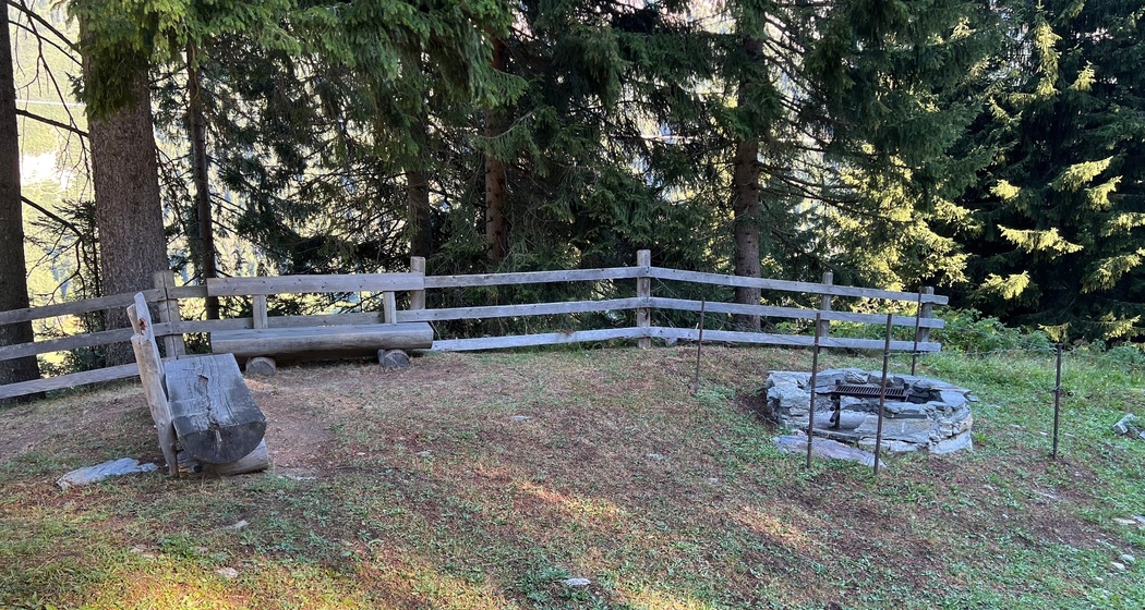 Feuerstelle Pavillon / Panell