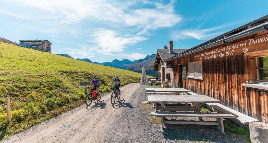 Clavadeler Alp (oua_75150625_image)